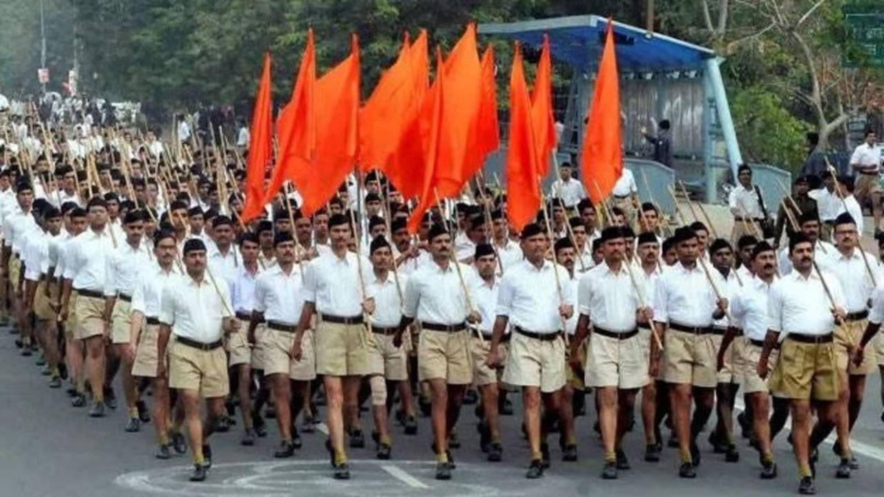 Controversy over singing RSS song in temple festival, Congress demands strict action