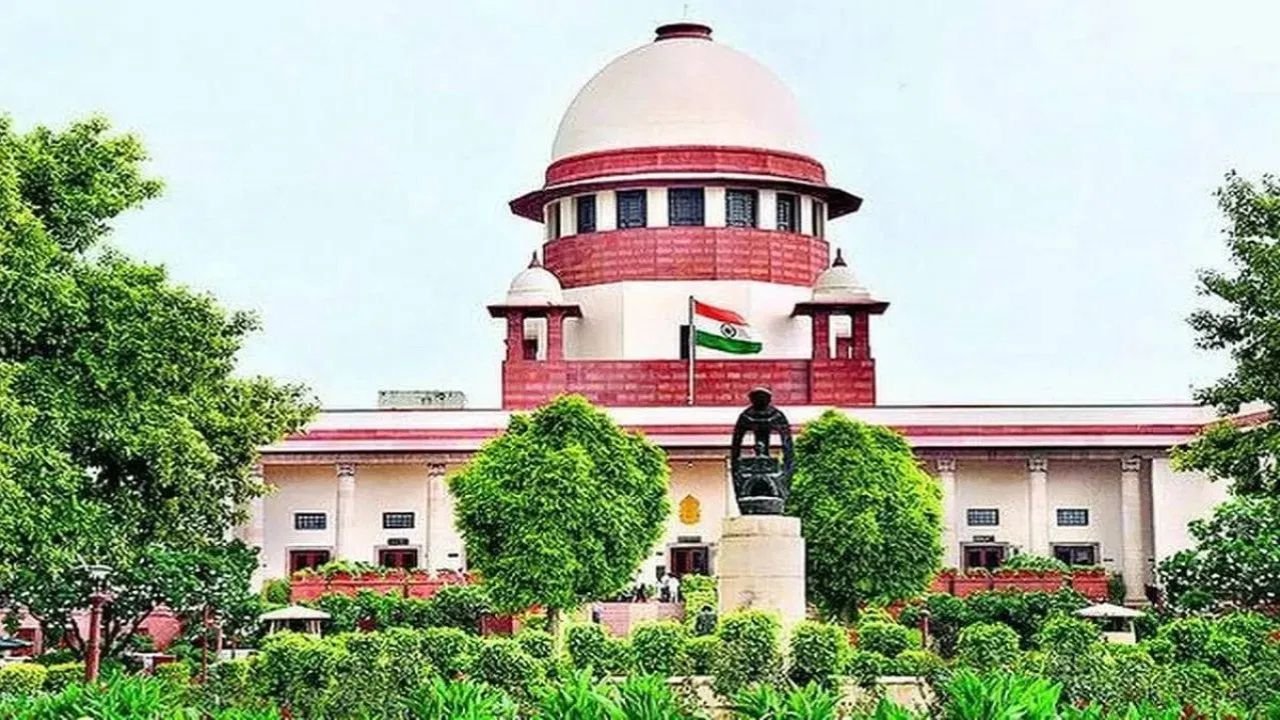 Waqf bill: Question on entry of non-Muslims, Supreme Court seeks answer from the Center