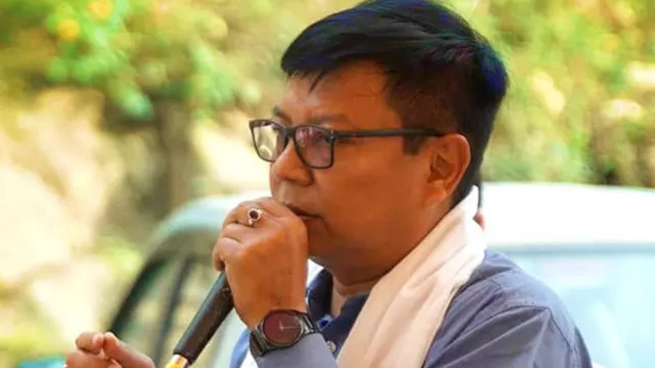 Controversy over PMAY-G scheme in Assam! Opposition leader made this big demand from the central government