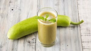 Bottle Gourd Juice: This simple juice does everything from controlling blood pressure to protecting the heart