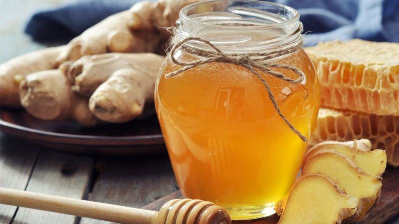 Ginger-honey water: Natural way to get relief from cold and cough, know the wonders of ginger-honey water