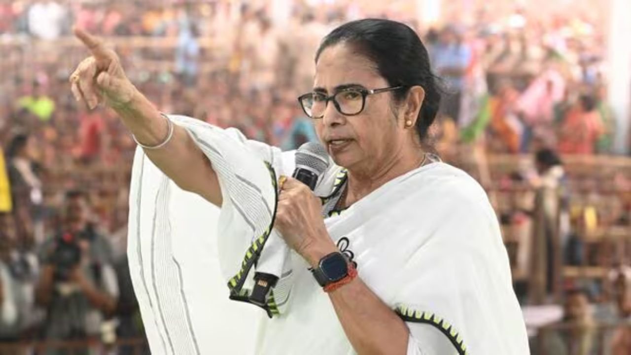 TMC said 'JPC is a tamasha', will not send MPs, protest continues against bills to remove PM and CM.