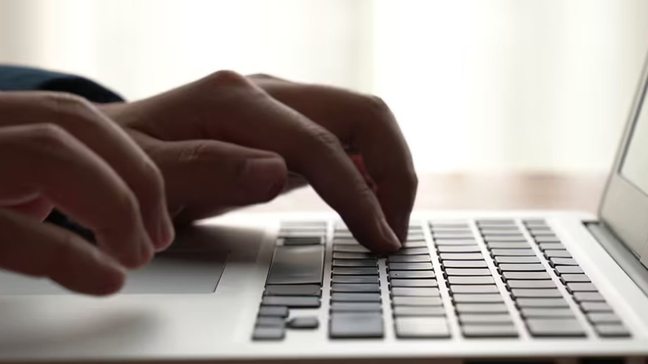 Apprentice Recruitment 2025: Central Railway gave a big warning, there will be no opportunity to apply after tomorrow