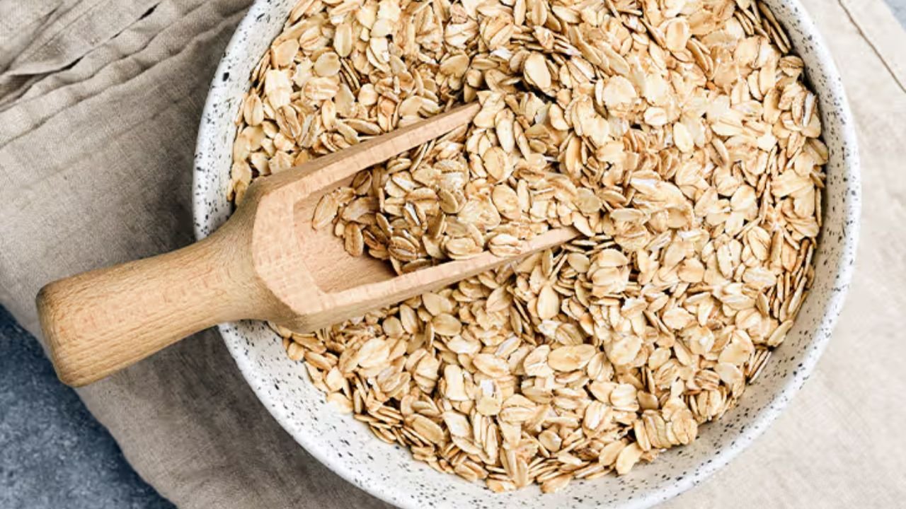 Best option for a healthy breakfast! Eating oats in the morning gives amazing benefits, know the full list