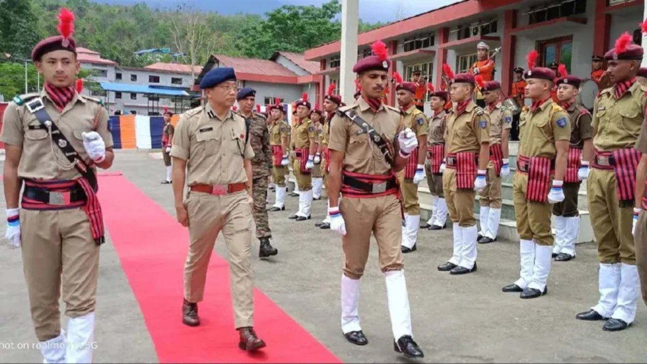 Tomorrow is the last day to fill the AISSEE 2026 form! A golden opportunity to get admission into Sainik Schools