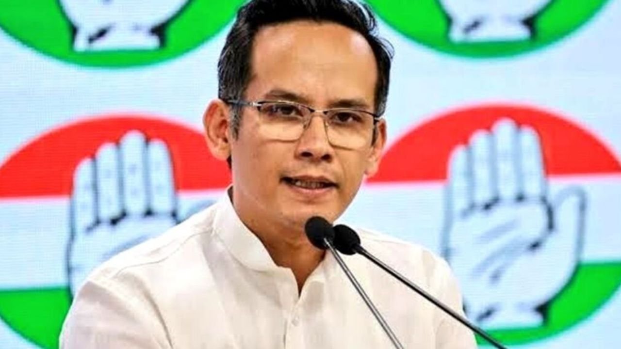 Assam Congress President Gaurav Gogoi visited Lido Tikak Colliery and took stock of the situation.