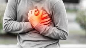 Pre-Heart Attack: Want to avoid a heart attack? The body sends SOS signals in advance—learn which ones.