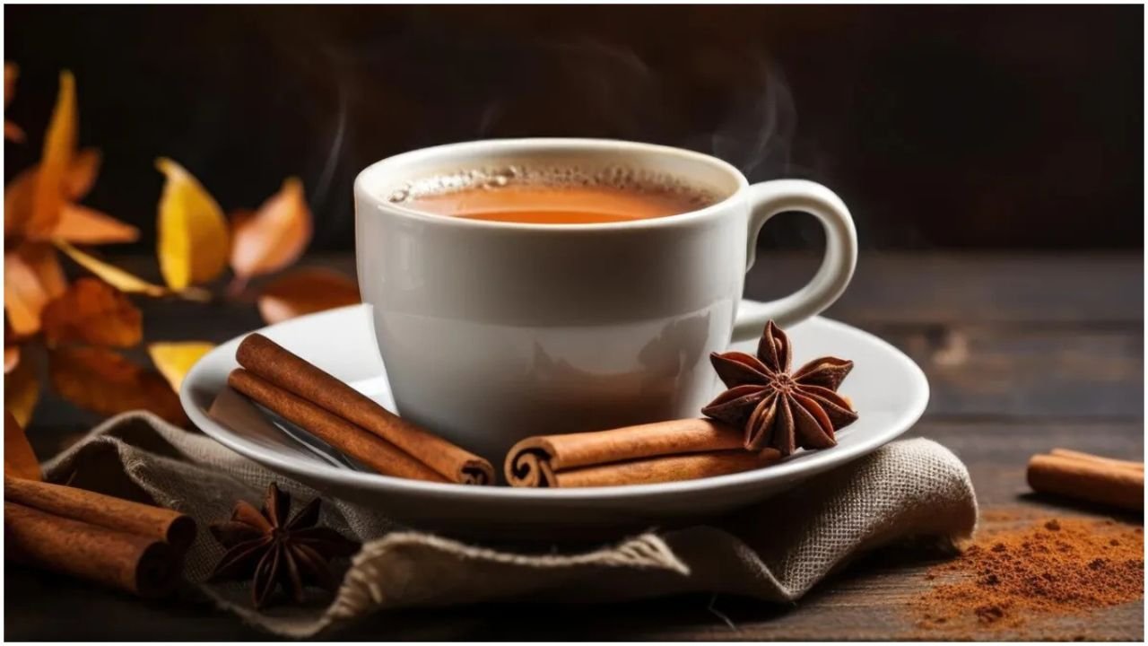 Tea Coffee Harmful Effects: Drinking tea and coffee is beneficial, but adding milk and sugar increases health risks.