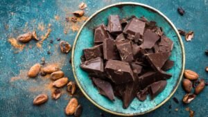 Biscuits vs. Chocolate: Will chocolate keep your heart healthy or increase your sugar levels? A report reveals the shocking truth!