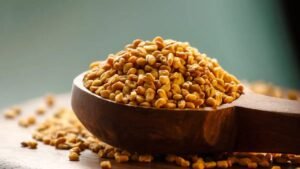 Fenugreek Seeds Benefits: Controlling sugar and cholesterol just got easier! Just use fenugreek seeds this way.