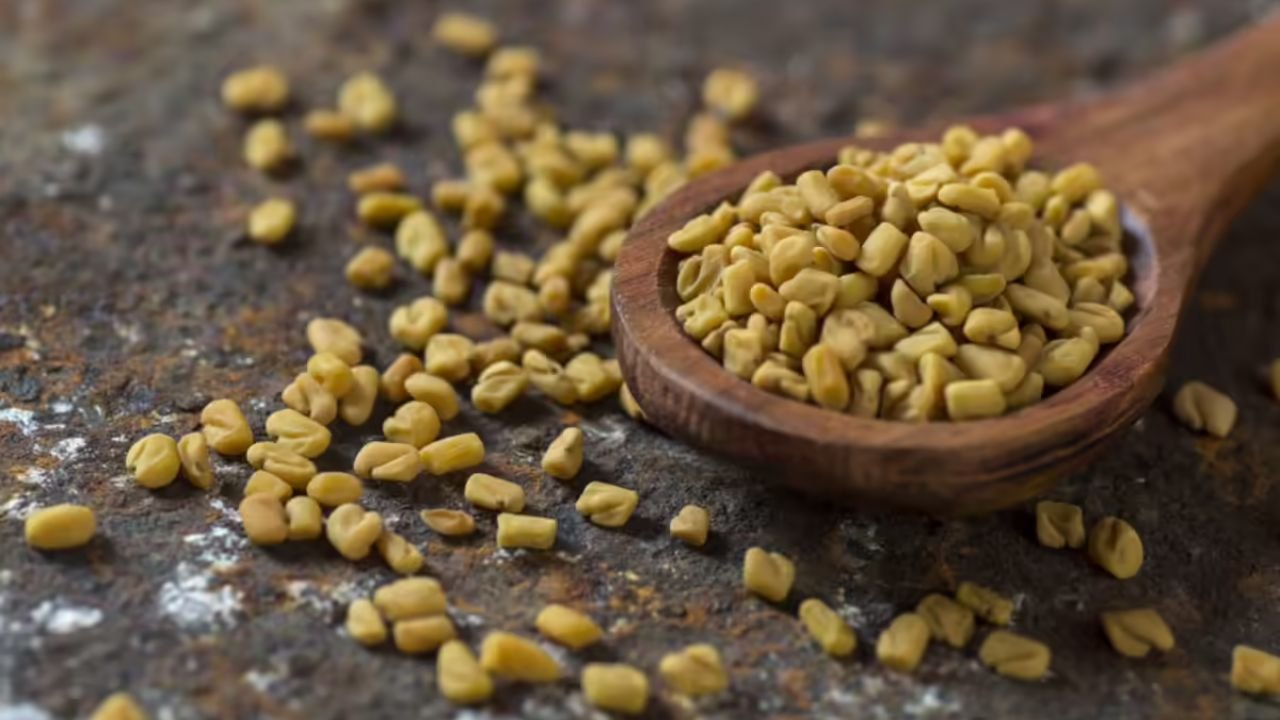 Fenugreek Seeds Benefits: Controlling sugar and cholesterol just got easier! Just use fenugreek seeds this way.