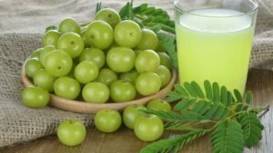 Gooseberry Water: Amla water can make you fit and beautiful, even doctors believe in its benefits.