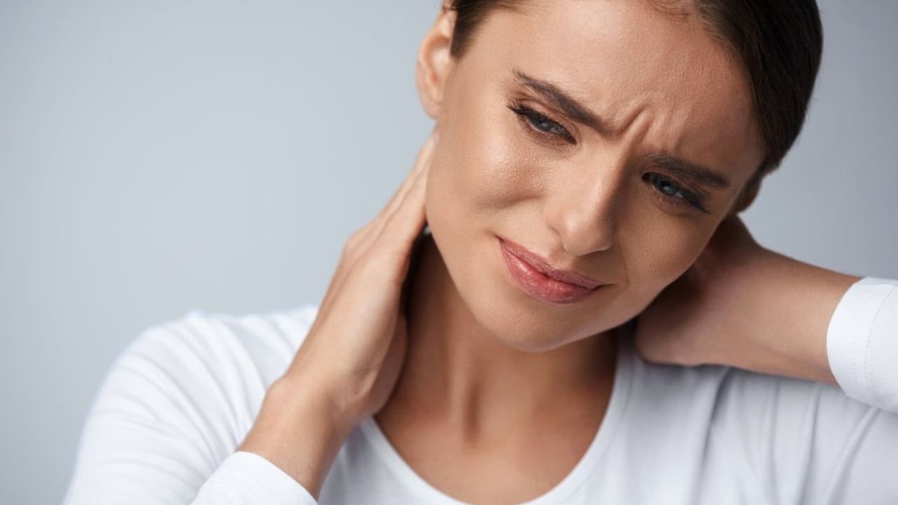 Health Tips: Why does old pain resurface as the weather gets colder? A doctor reveals the surprising secret behind joint pain.