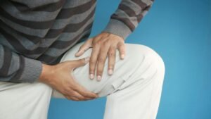 Rheumatoid arthritis pain worsens in winter; learn what Dr. Ashish Chaudhary advises.