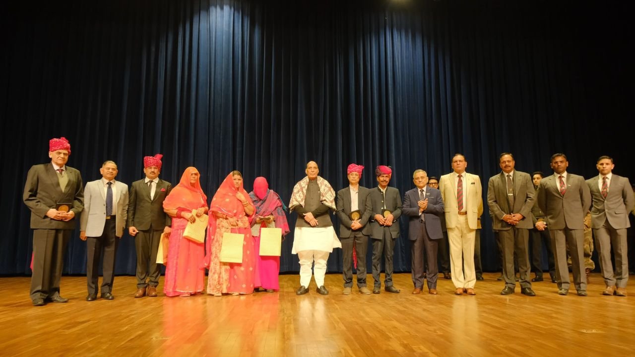 Emotional moments at the screening of 'Ikkis', Rajnath Singh pays tribute to the Param Vir Chakra recipient.