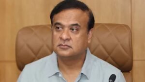 According to the Assam CM, which statements regarding the India-Bangladesh border dispute did he describe as dangerous?