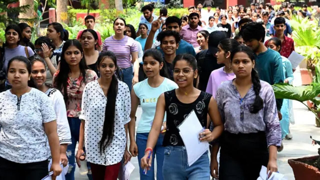 How to Balance CUET Preparation Alongside Board Exams Without Losing Focus or Time