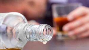 Mouth Cancer Symptoms: Think Alcohol Is Safe? Study Links Even Light Drinking to Rising Mouth Cancer Risk