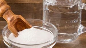 Baking soda water for instant relief from stomach acidity and gas