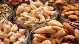 Dry Fruits in Cancer: Why is it important for colon cancer patients to eat almonds, walnuts and cashews daily?