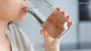 Health Experts Warn Certain People Against Drinking Water Immediately After Waking Up