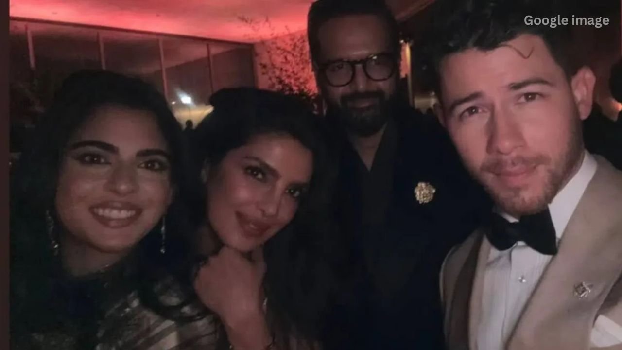 Priyanka and Isha Ambani's Oscar selfie is taking social media by storm.