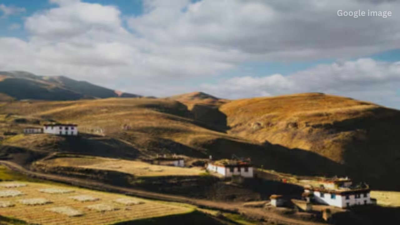 A Journey to Komik Village: Arduous Paths, Sparse Population, and an Ancient 14th-Century Monastery