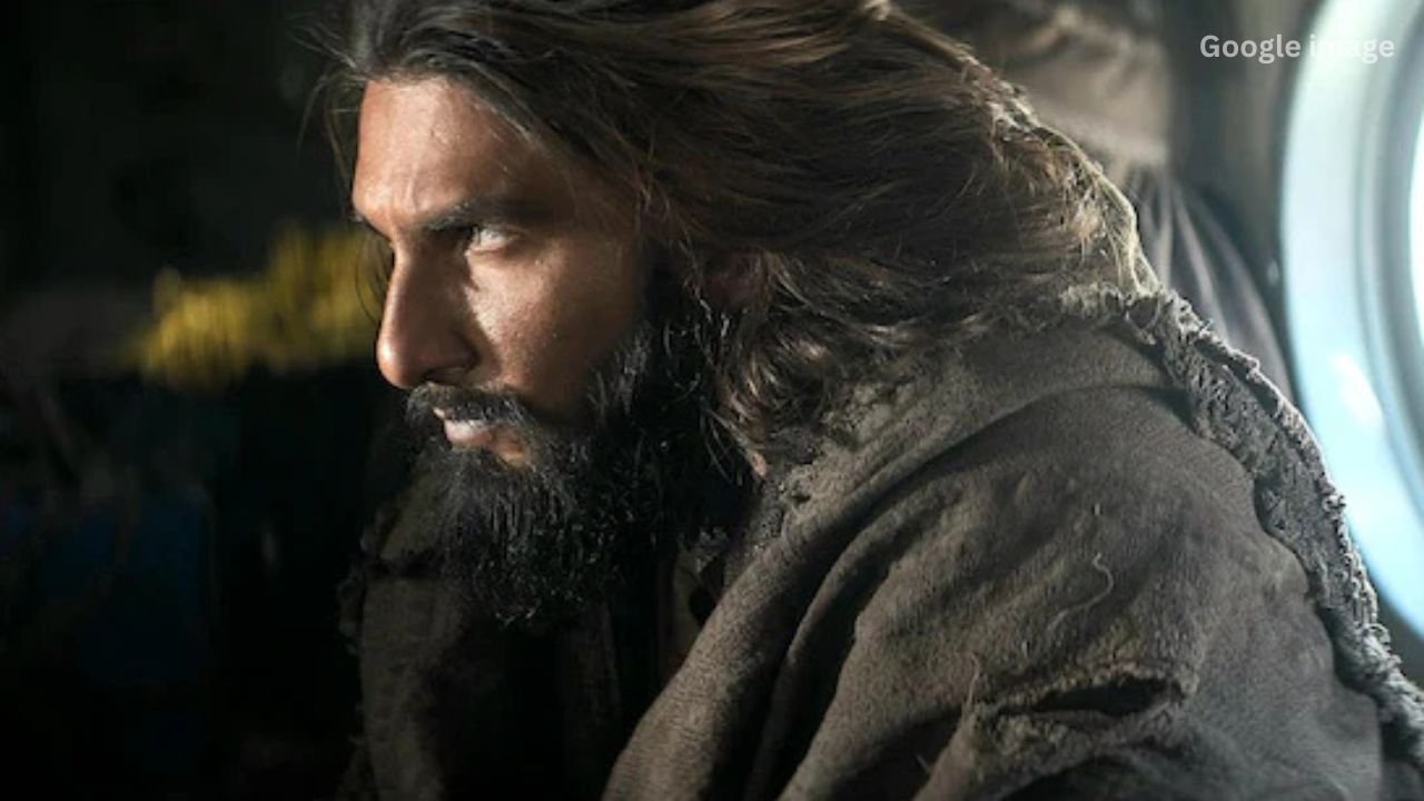 The trailer of Dhurandhar 2 gives the audience a thrilling glimpse of action and espionage.