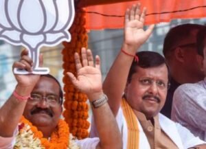 Atmosphere Heats Up in Bengal Elections Crowds Swarm Nitin Nabins Roadshow.