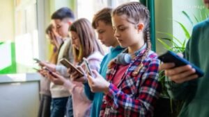 Is the Phone Ban Improving Children's Education? Research Reveals the Truth